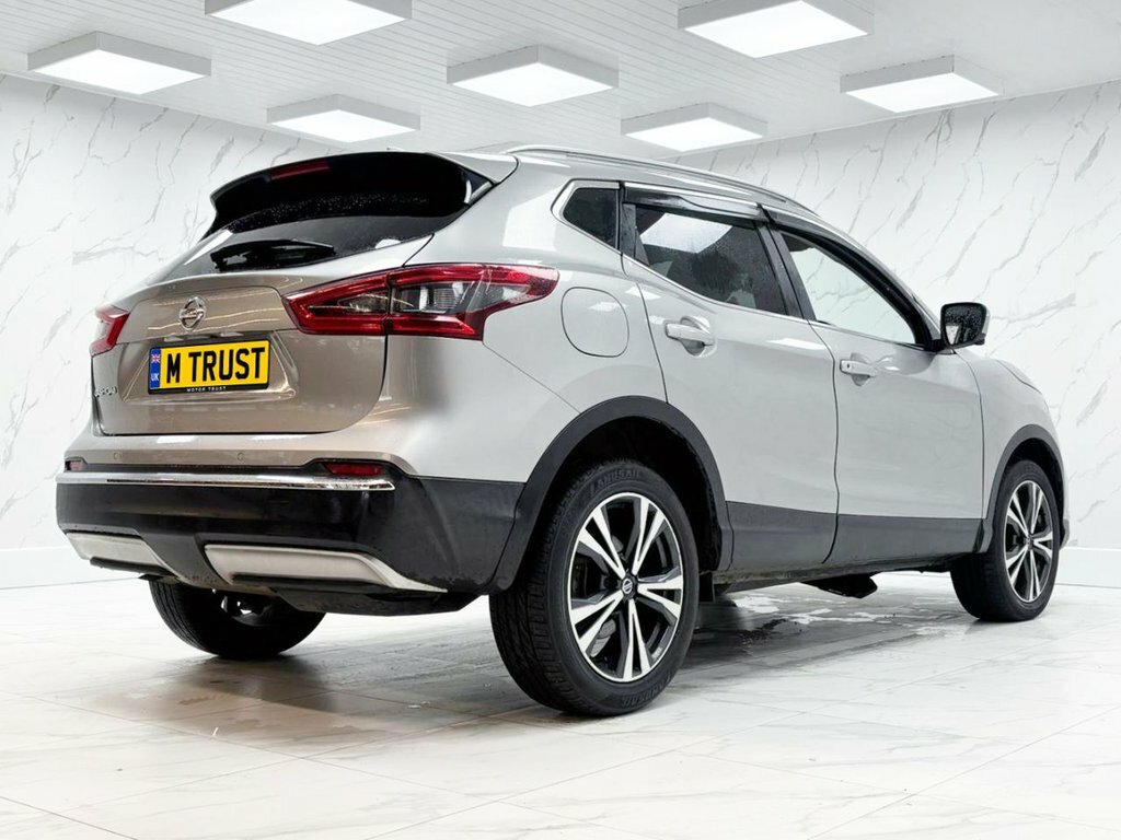 Nissan Qashqai 1.5L N-connecta Silver #6