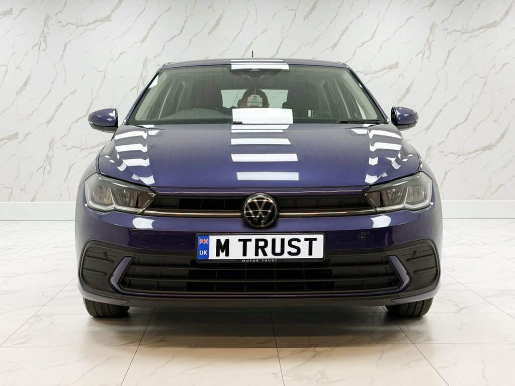 Volkswagen Polo 1L Life EJ22KHP Purple #3