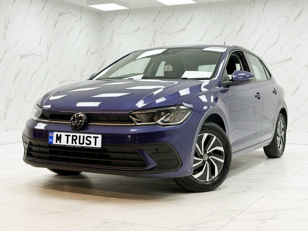 Volkswagen Polo 1L Life EJ22KHP Purple #4