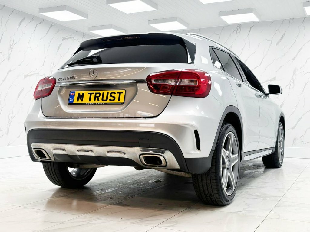 Mercedes-Benz GLA Class 1.6L Amg Line Silver #6