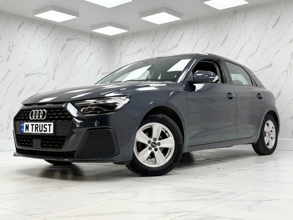 Audi A1 1L Technik YH73TPZ Grey #4