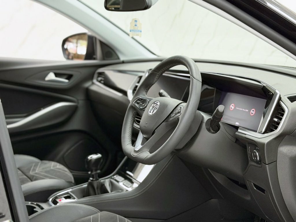 Vauxhall Adam 1.2 Mhev Ultimate Suv Hybrid E-dct Euro Black #32