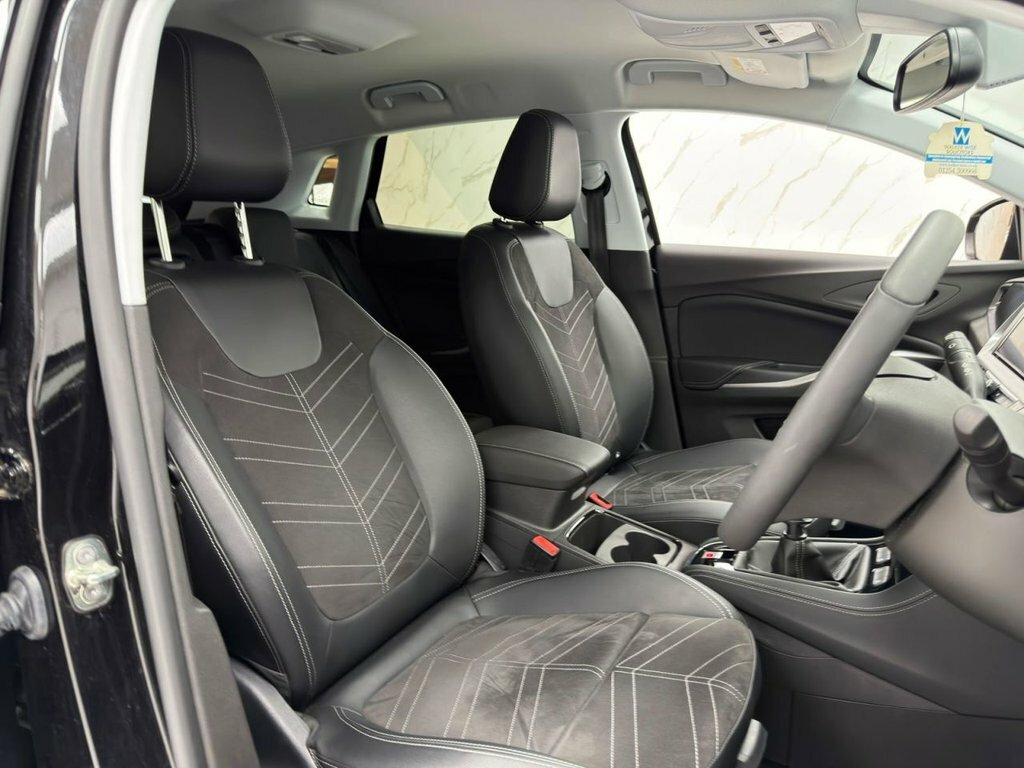 Vauxhall Adam 1.2 Mhev Ultimate Suv Hybrid E-dct Euro Black #31