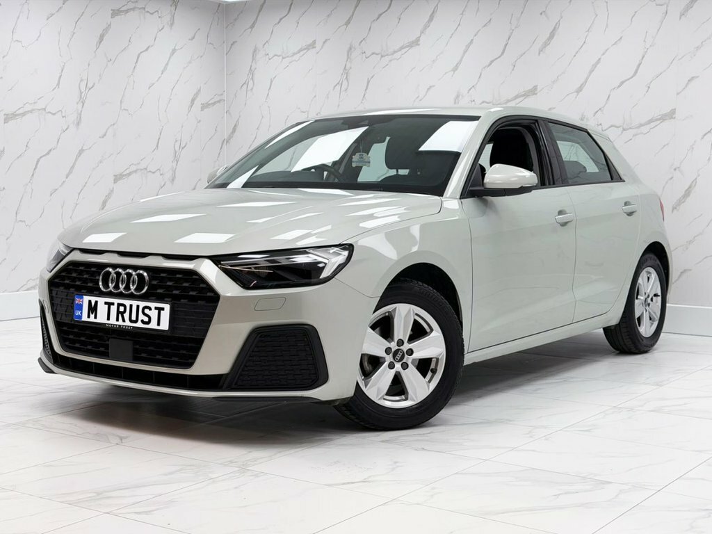 Audi A1 1L Technik RO73MYV Silver #5
