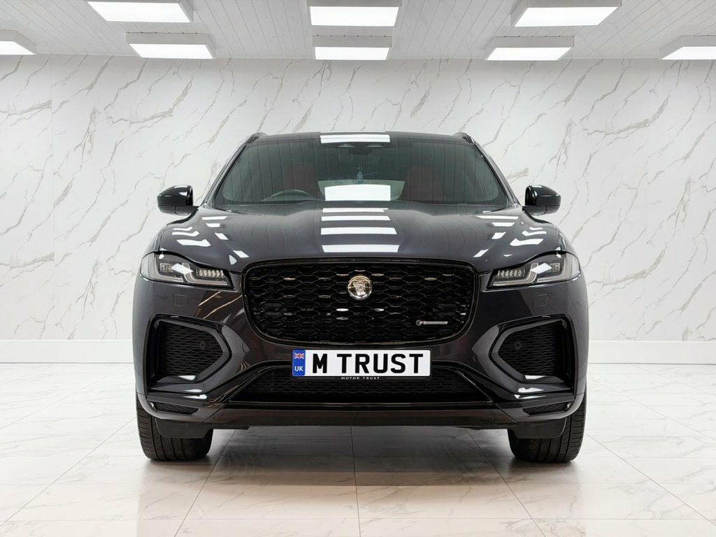Jaguar F-Pace 2L R-dynamic Hse Black KT23PXB Grey #2