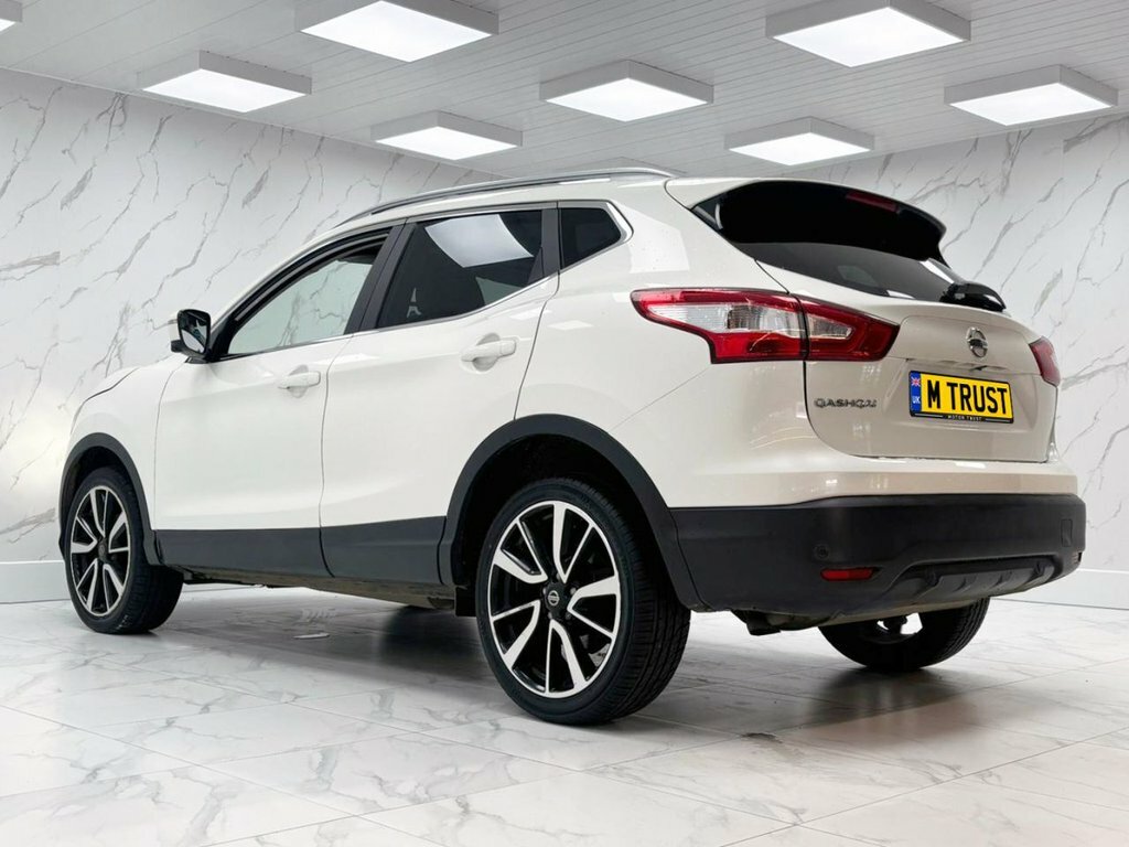 Nissan Qashqai 1.2L Tekna White #6