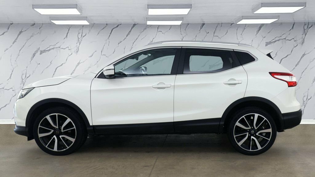 Nissan Qashqai 1.2L Tekna White #6
