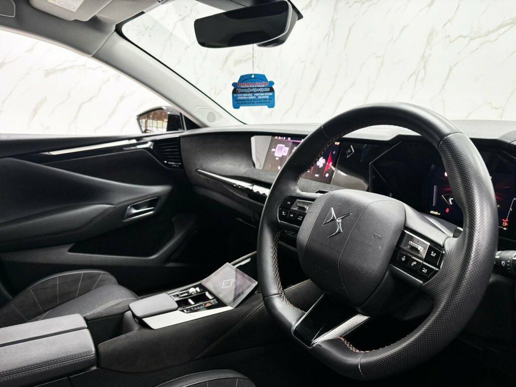 DS DS 4 1.2 Puretech Performance Line Hatchback White #17