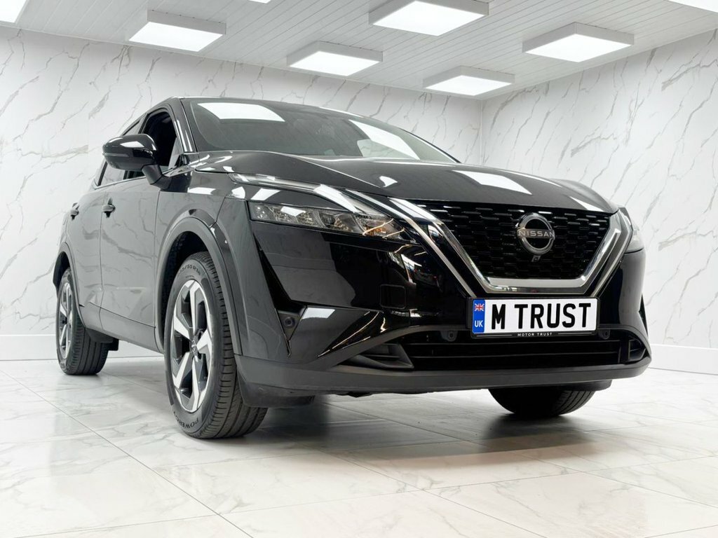 Nissan Qashqai 1.3L N-connecta PF23KSE Black #2