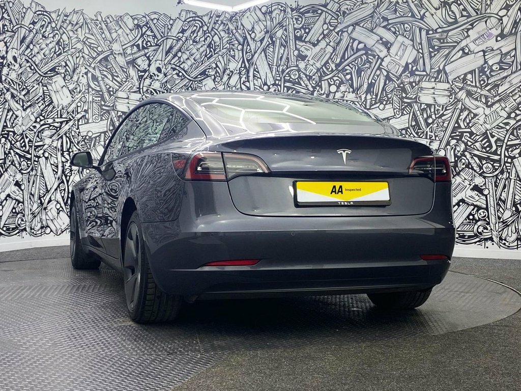 Tesla Model 3 Saloon Grey #6