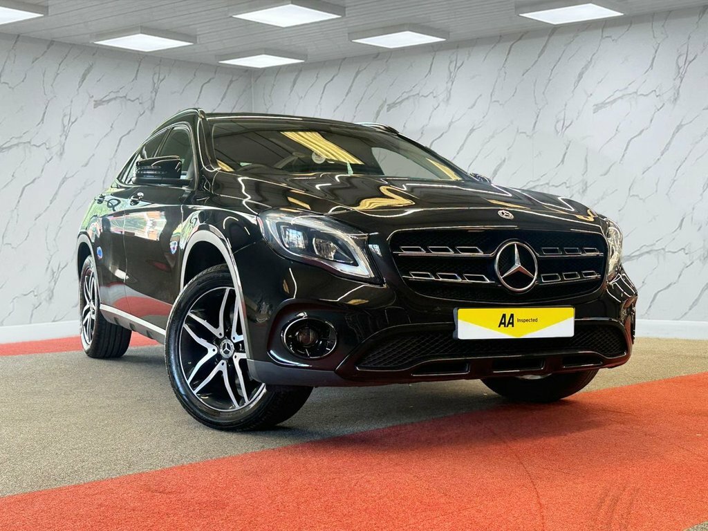 Mercedes-Benz GLA Class 1.6L Urban Edition Black