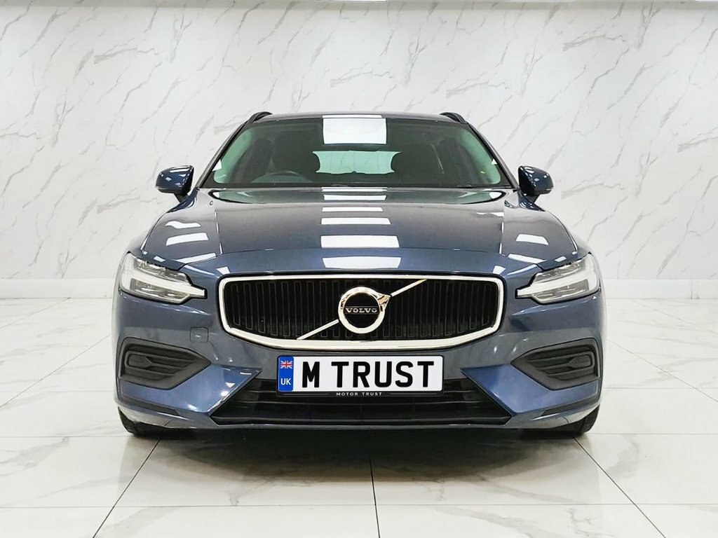Volvo V60 2L Momentum Plus Blue #3