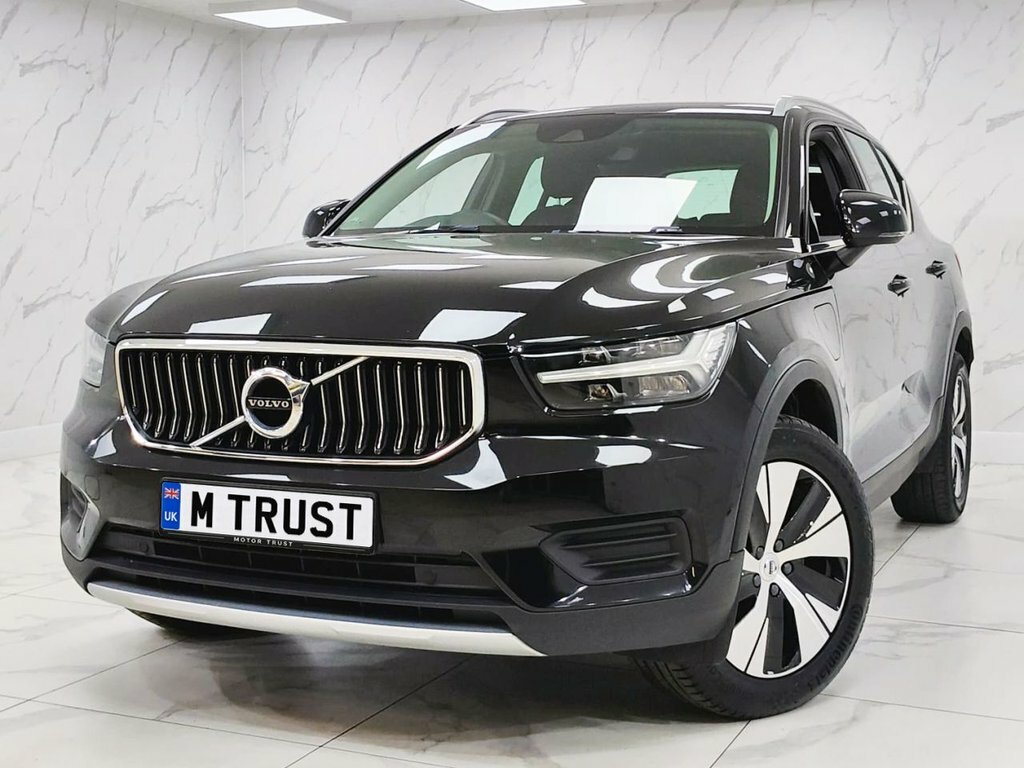 Volvo XC40 1.5L Core BU22FHW Black