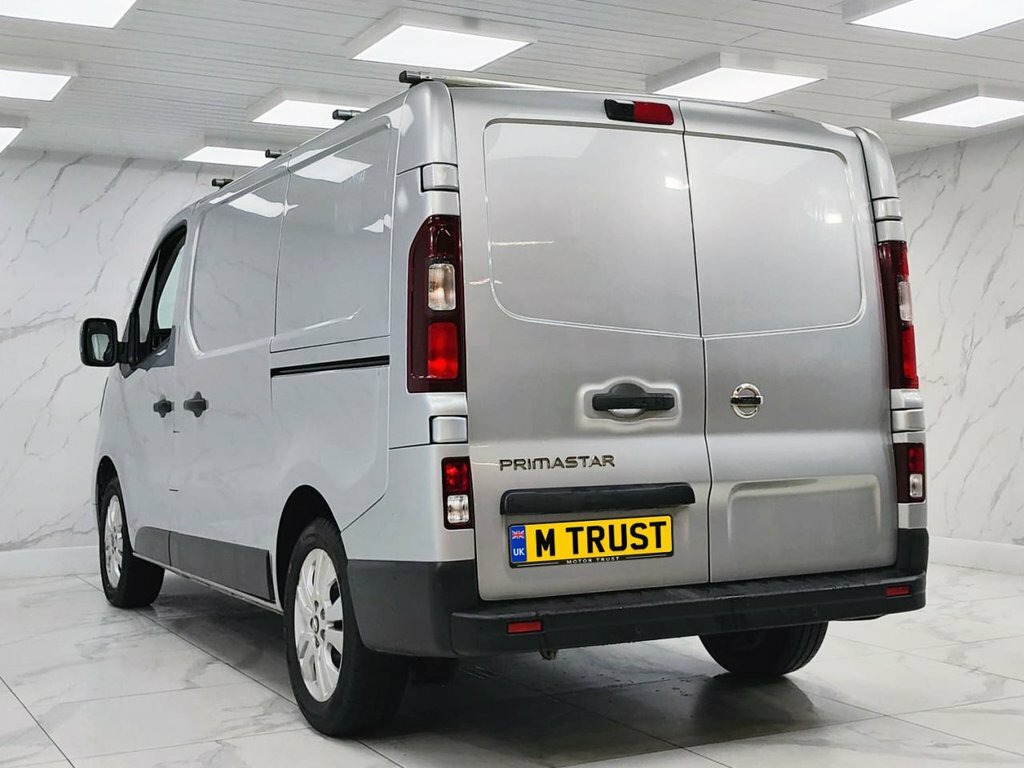 Nissan Primastar 2L Tekna WD72CXF Grey #5