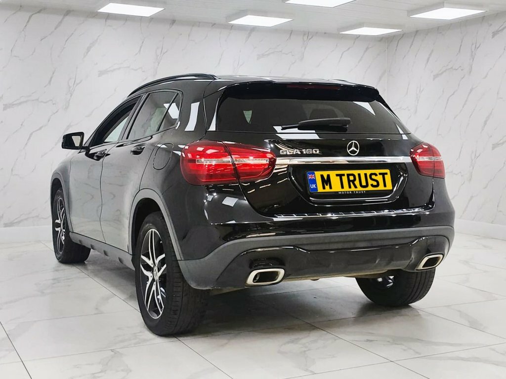 Mercedes-Benz GLA Class 1.6L Urban Edition YK19VPW Black #6