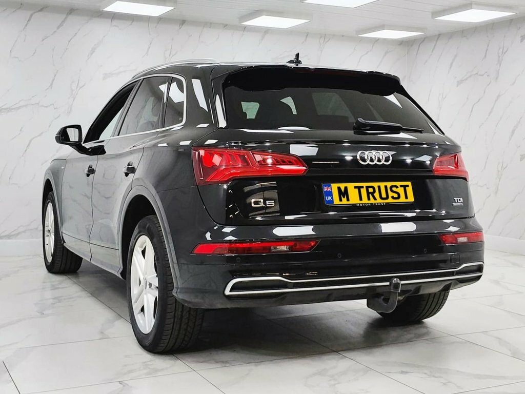 Audi Q5 2L S Line RJ18AEW Black #6