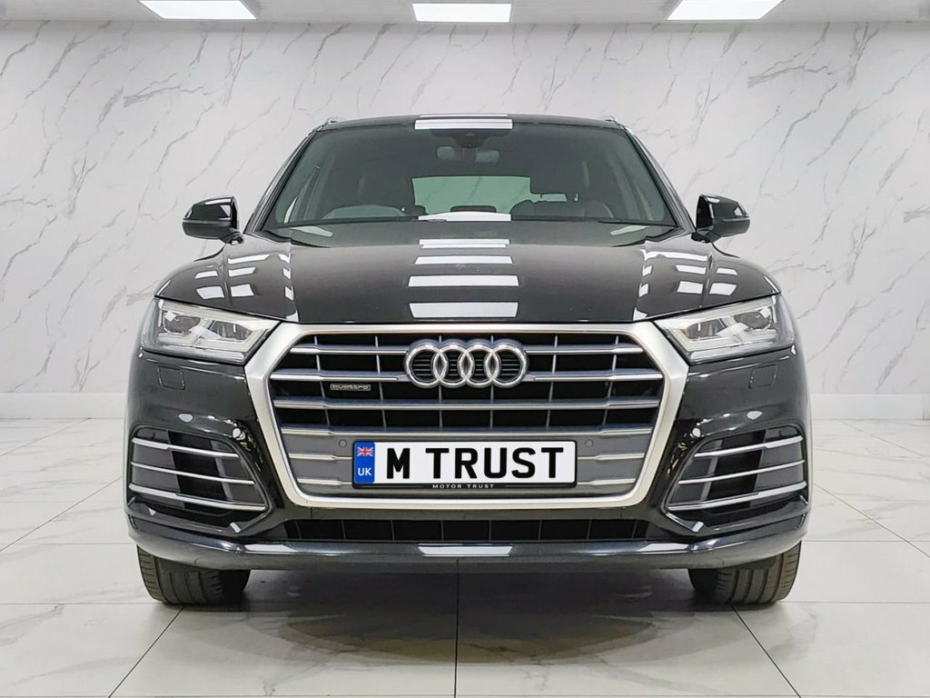 Audi Q5 2L S Line RJ18AEW Black #3