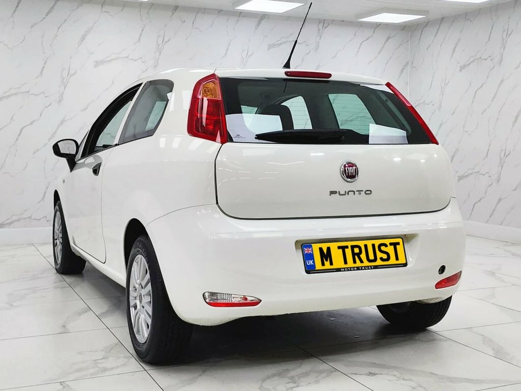 Fiat Punto 1.2L Pop White #7