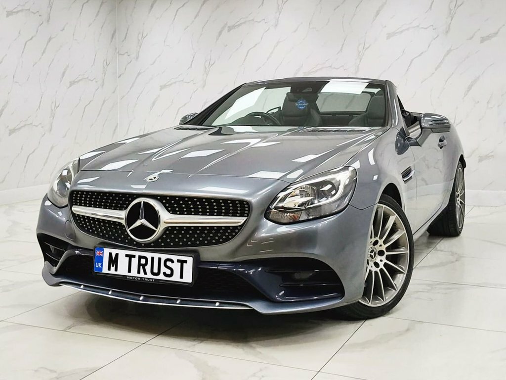 Mercedes-Benz SLC 1.6L Amg Line Grey