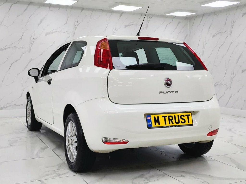 Fiat Punto 1.2 Pop Hatchback Euro 6 69 Bhp White #7