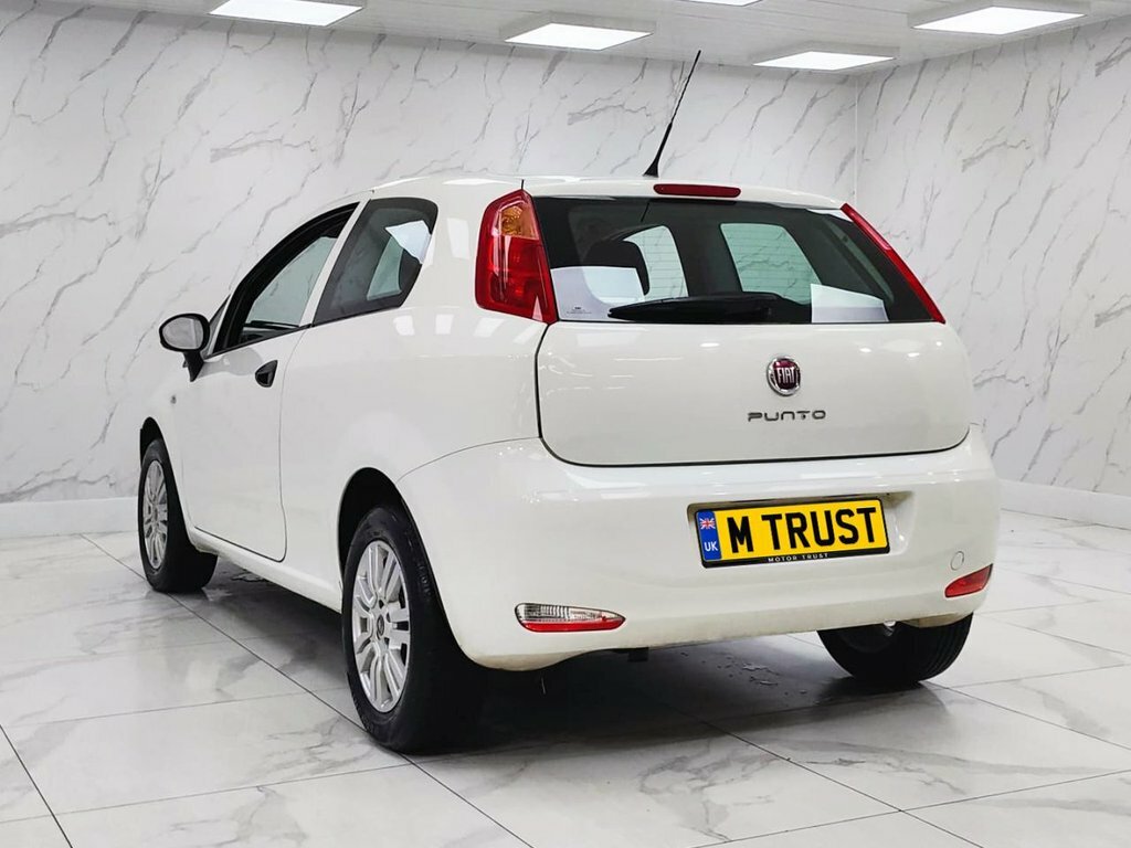 Fiat Punto 1.2L Pop White #6