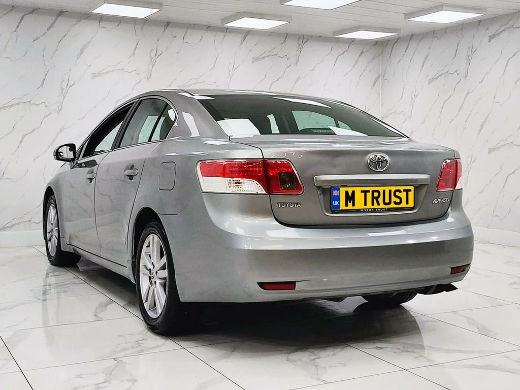 Toyota Avensis 1.8L Tr Grey #6