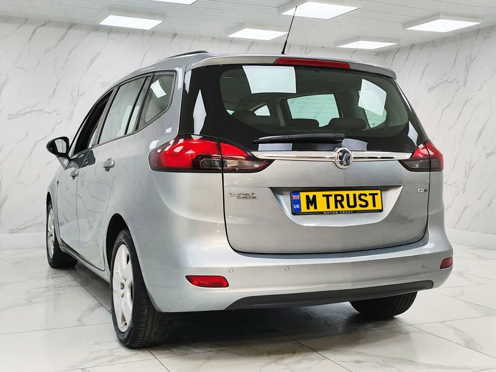 Vauxhall Zafira Tourer 2L Exclusiv Silver #6
