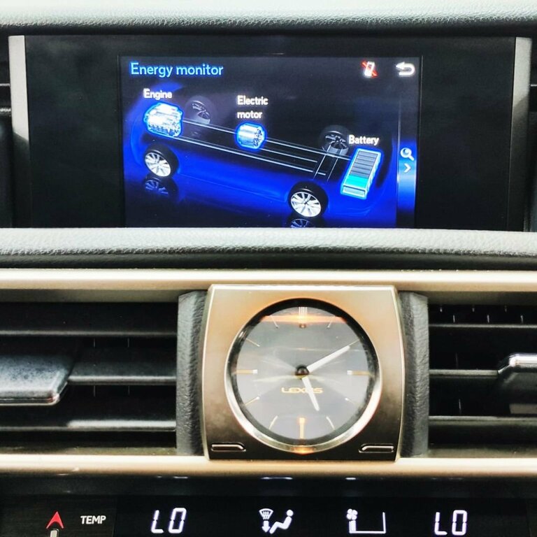Lexus IS Advance Black #17