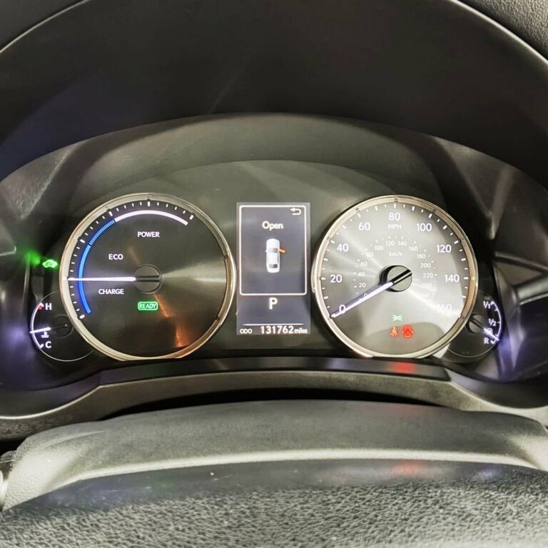 Lexus IS Advance Black #26