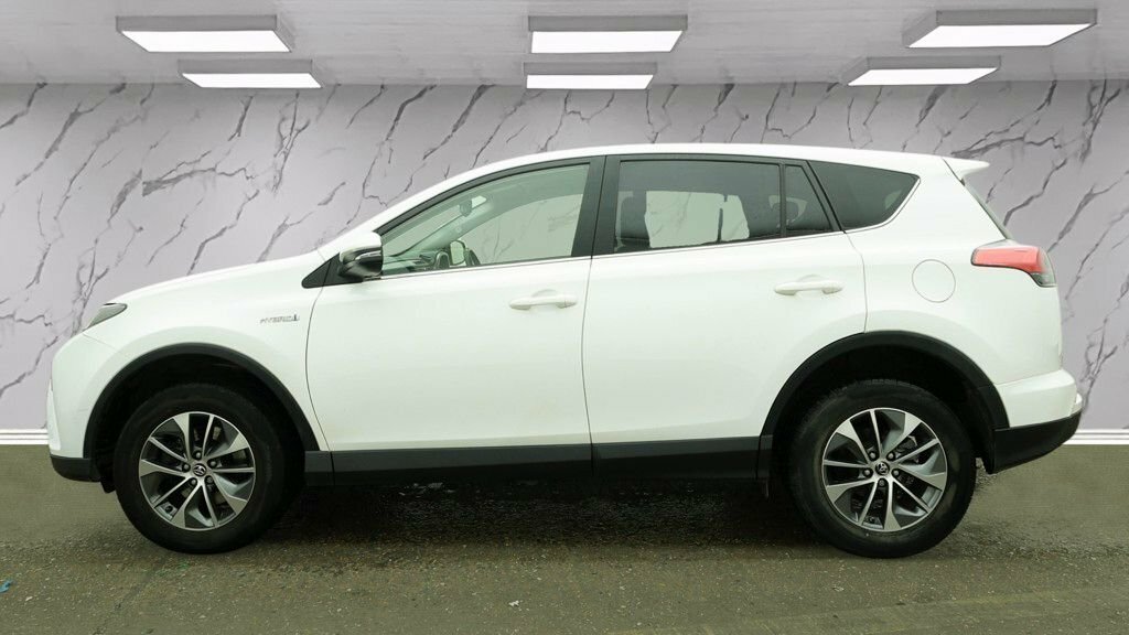 Toyota Rav 4 2L Icon White #6