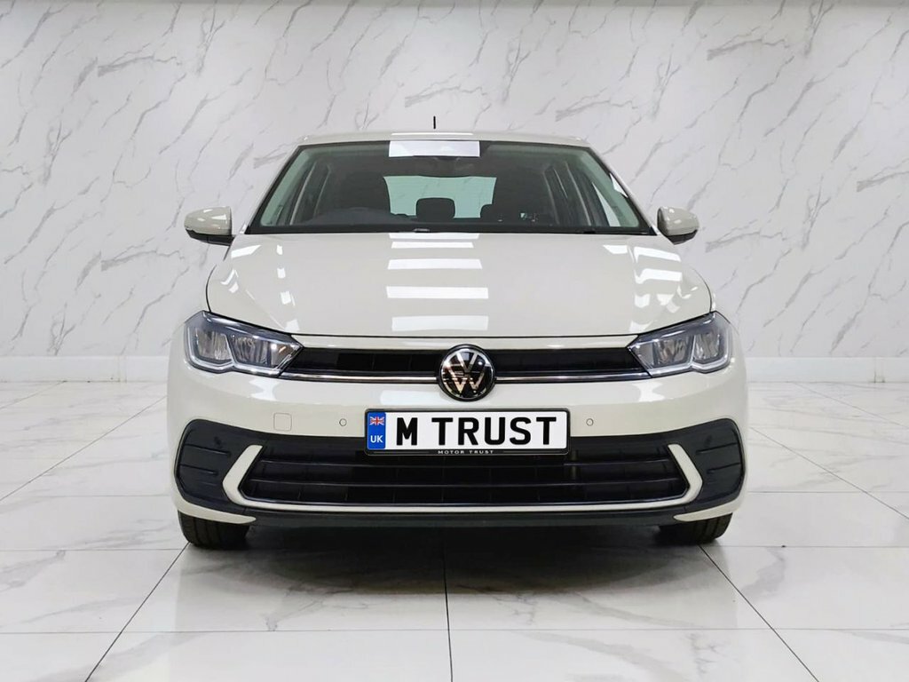 Volkswagen Polo 1L Life WP74XLR Grey #3