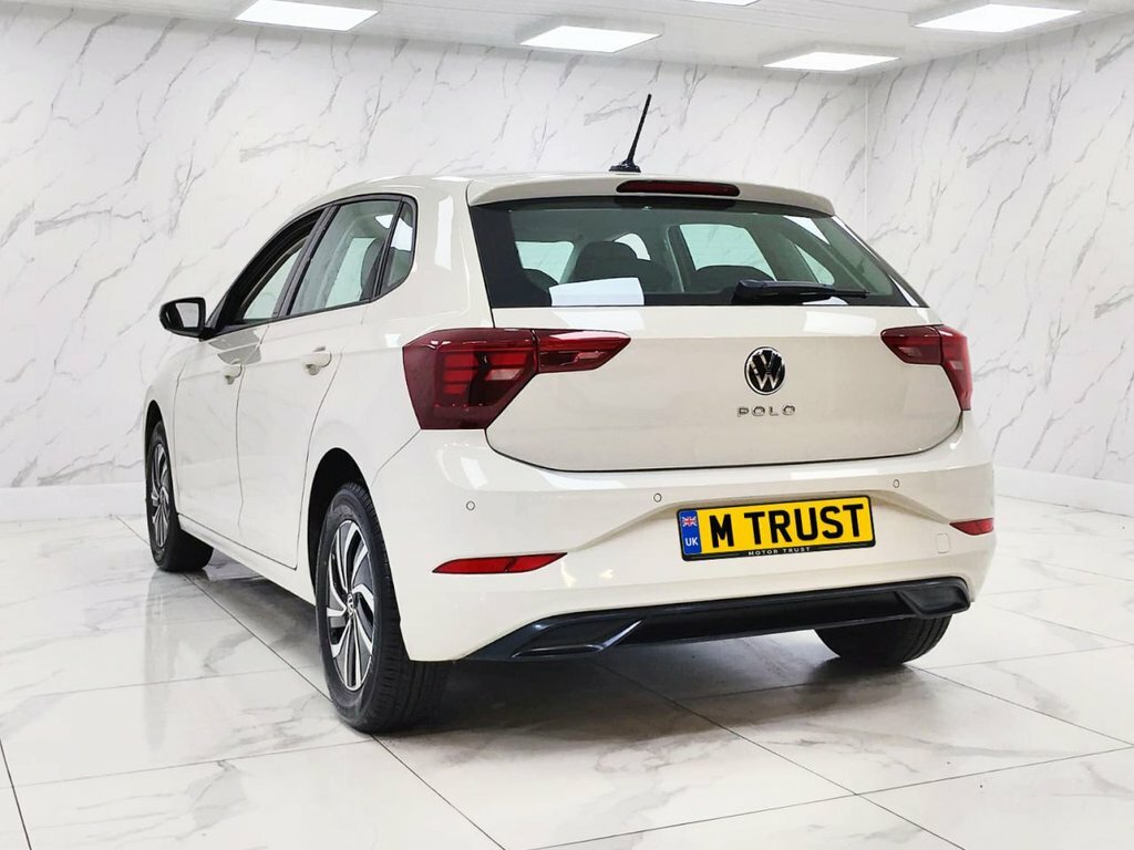 Volkswagen Polo 1L Life WP74XLR Grey #6