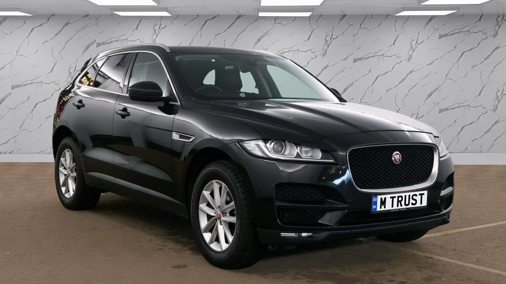 Jaguar F-Pace 2L Prestige Black #2