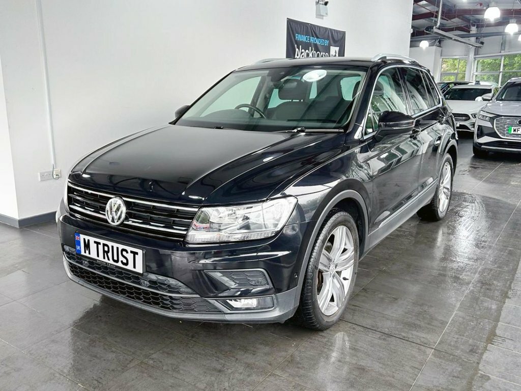 Volkswagen Tiguan 1.5L Match WF69LFE Black #4