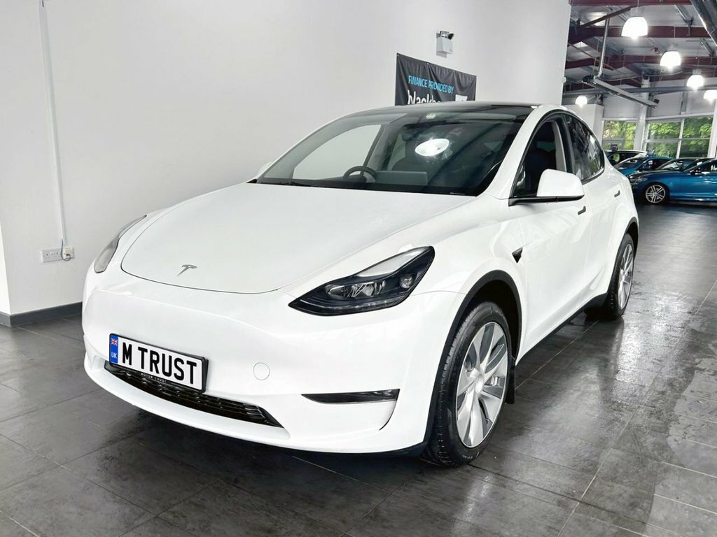 Tesla Model Y Suv MM23JSU White #3