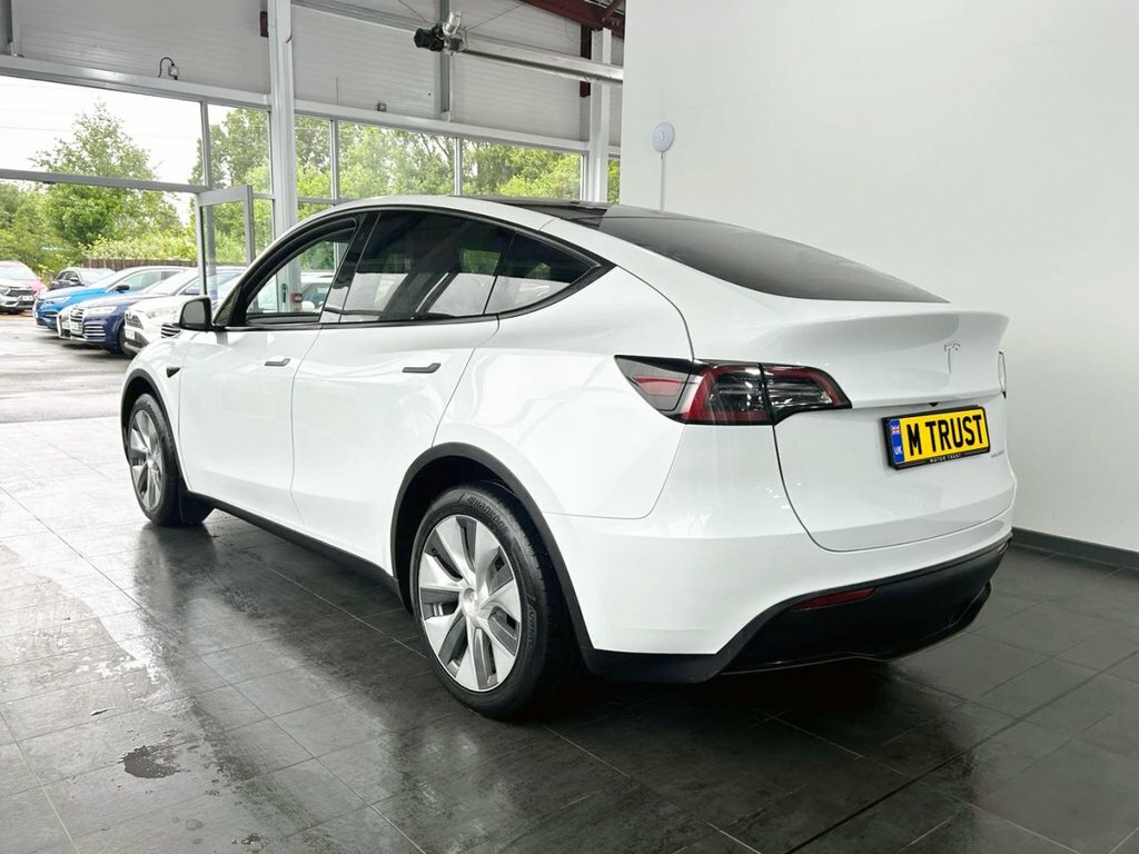 Tesla Model Y Suv MM23JSU White #5