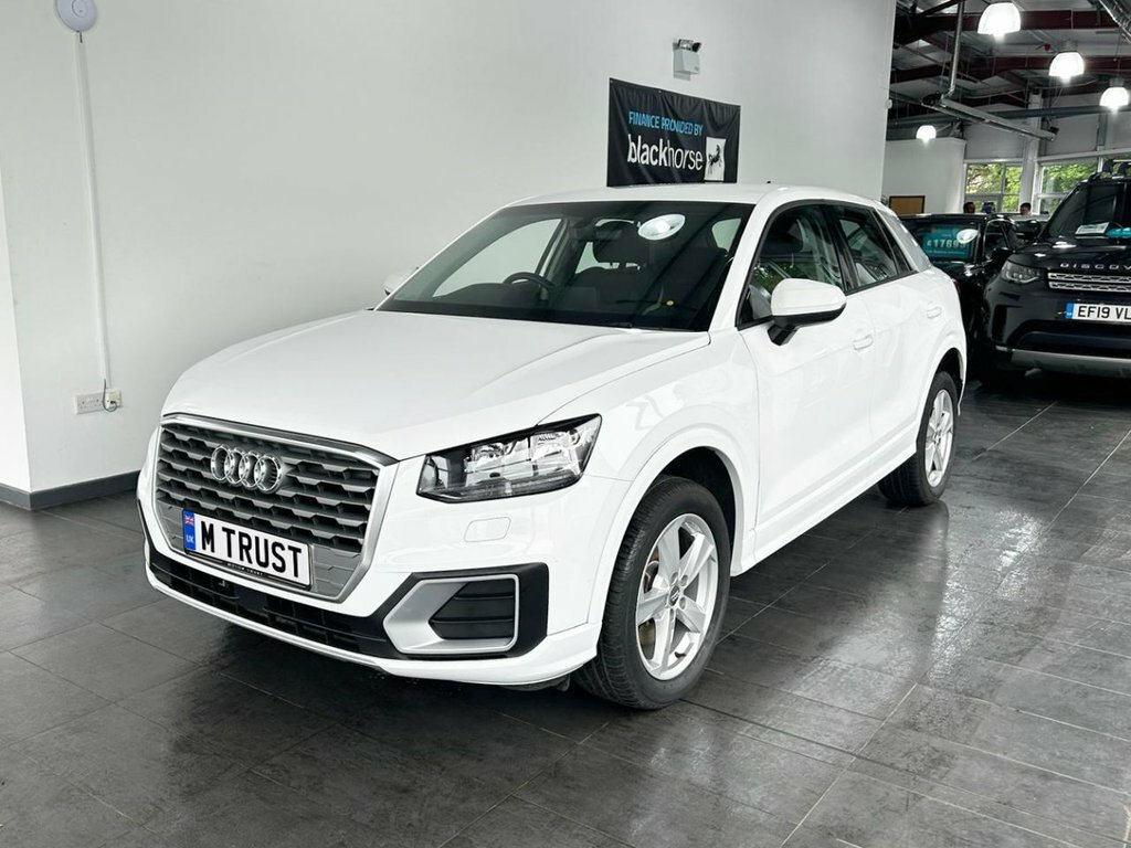 Audi Q2 1.5L Sport White #3