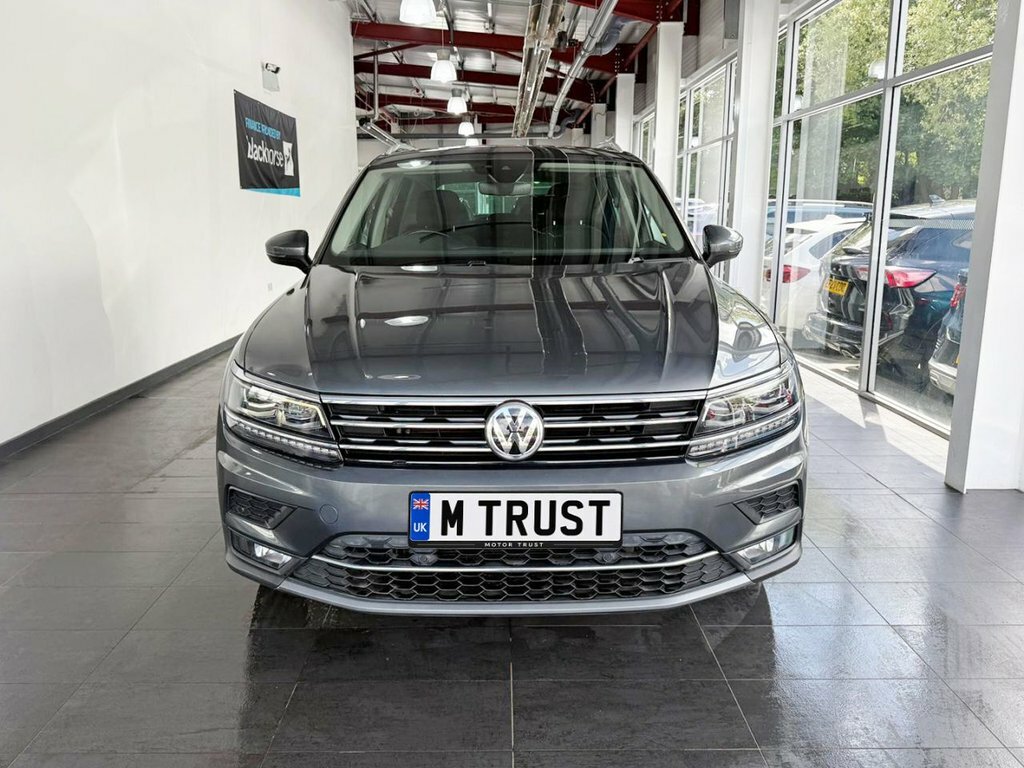 Volkswagen Tiguan 2L Sel GV18NPP Grey #4