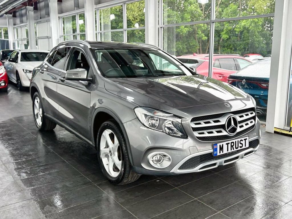 Mercedes-Benz GLA Class 1.6L Sport Grey