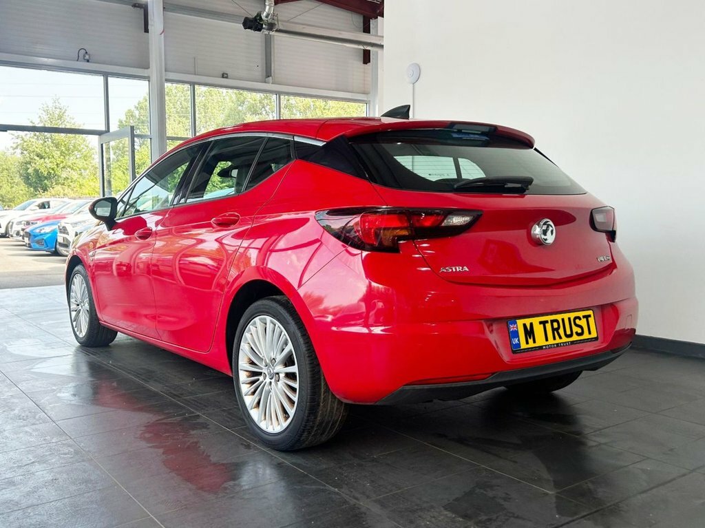Vauxhall Astra 1.4L Elite Nav SH66YFC Red #6