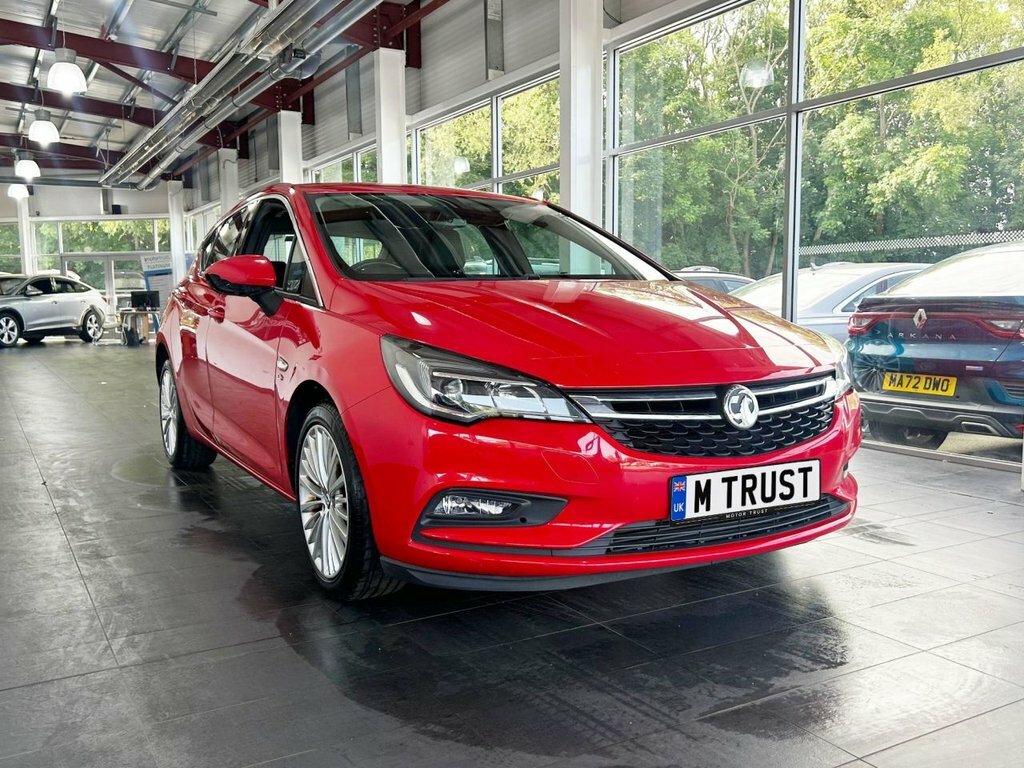 Vauxhall Astra 1.4L Elite Nav SH66YFC Red #2