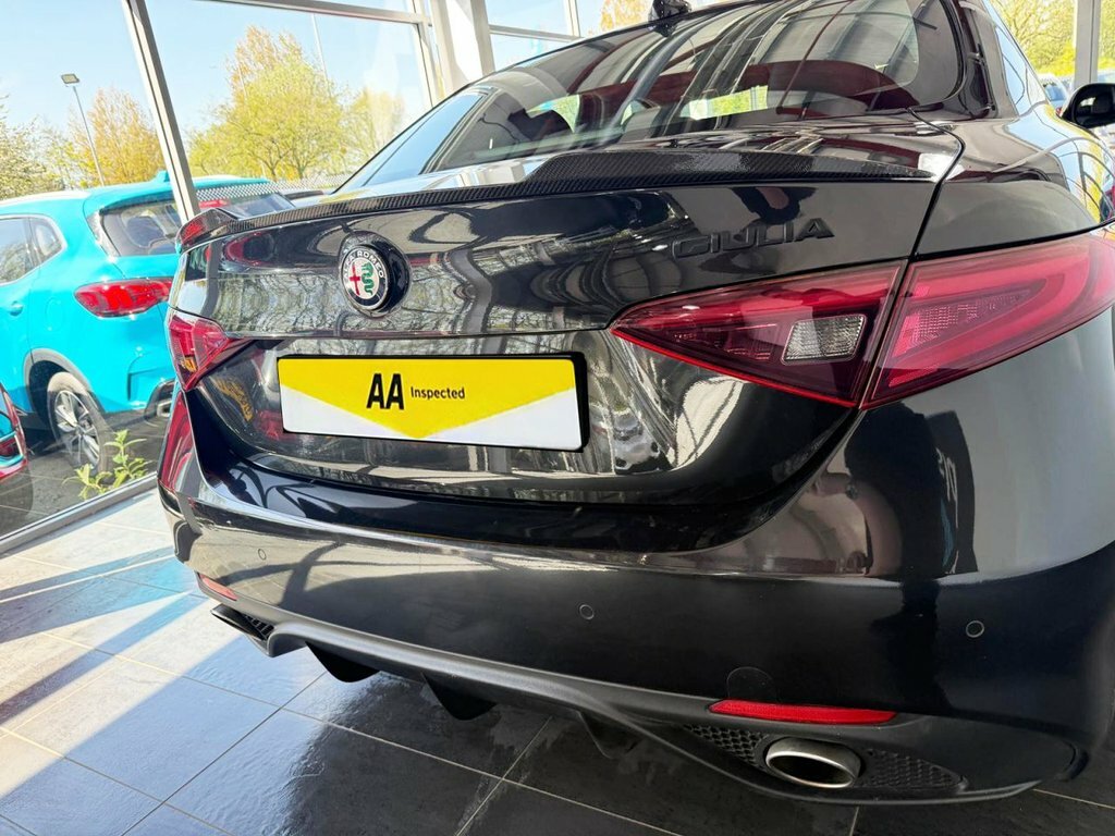 Alfa Romeo Giulia 2.0 Tb 280 Veloce White #12