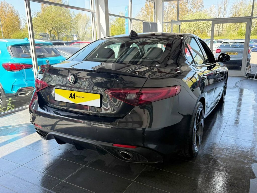 Alfa Romeo Giulia 2.0 Tb 280 Veloce White #8