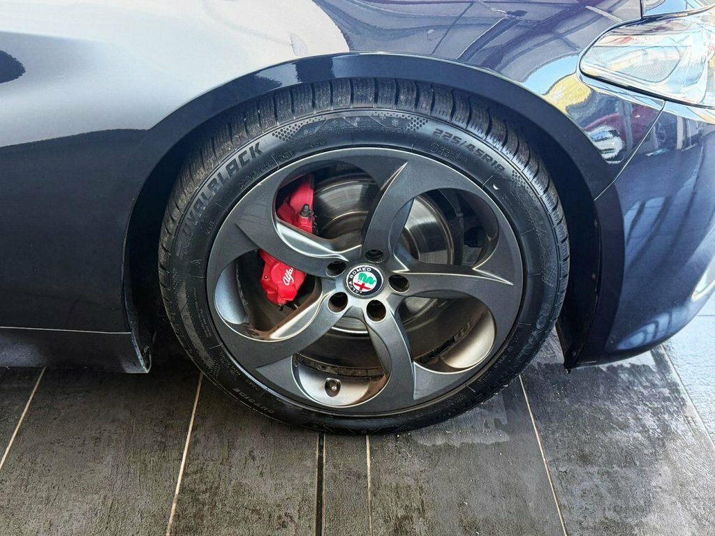 Alfa Romeo Giulia 2.0 Tb 280 Veloce White #10