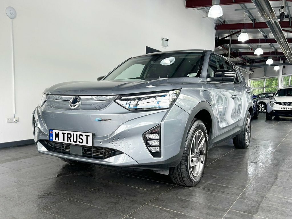 SsangYong Korando e-Motion 61.5Kwh Ultimate Suv 190 Ps Black #4