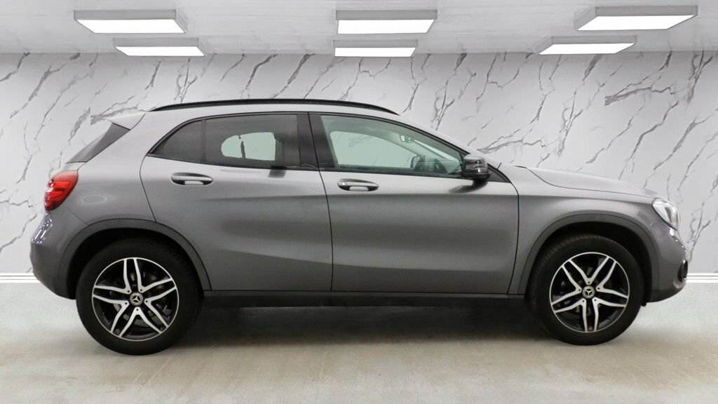 Mercedes-Benz GLA Class 1.6L Urban Edition BW68MEV Grey #5