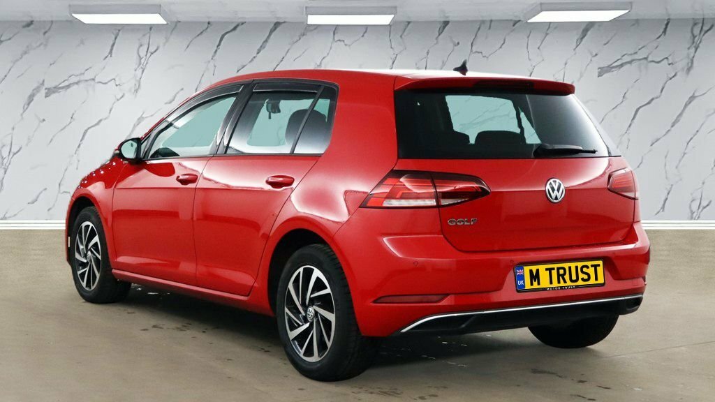 Volkswagen Golf 1L Match MJ04LMO Red #3