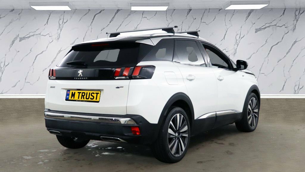Peugeot 3008 2L Gt White #4