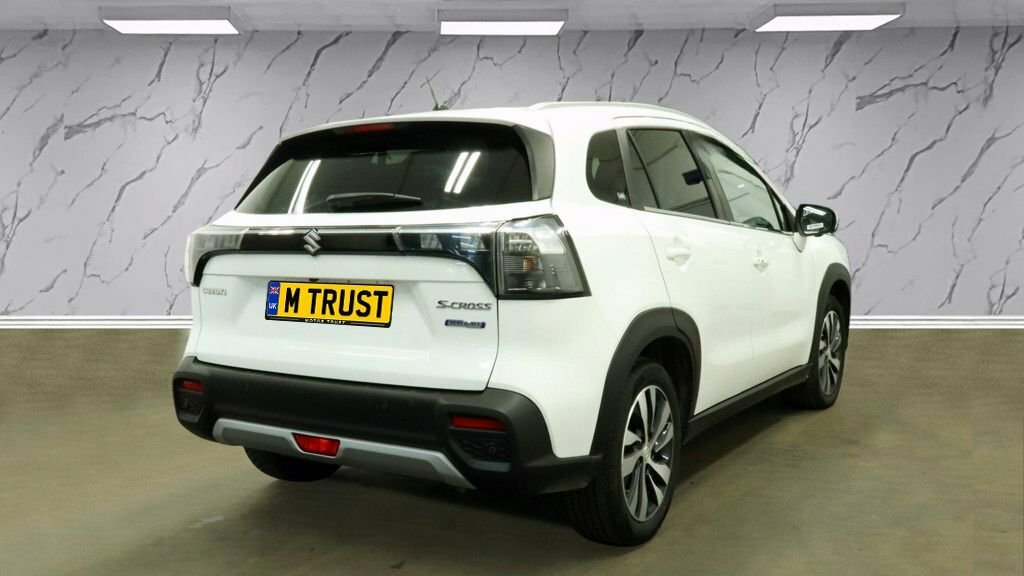 Suzuki S Cross 1.4L Ultra White #4