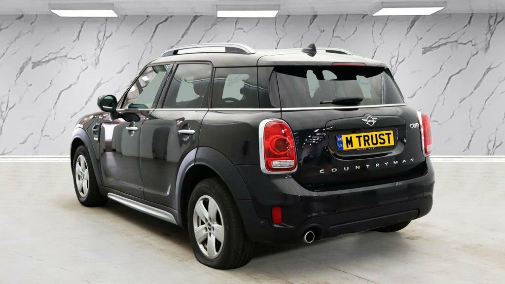 Mini Countryman 1.5L Cooper Classic YF19FJL Black #3